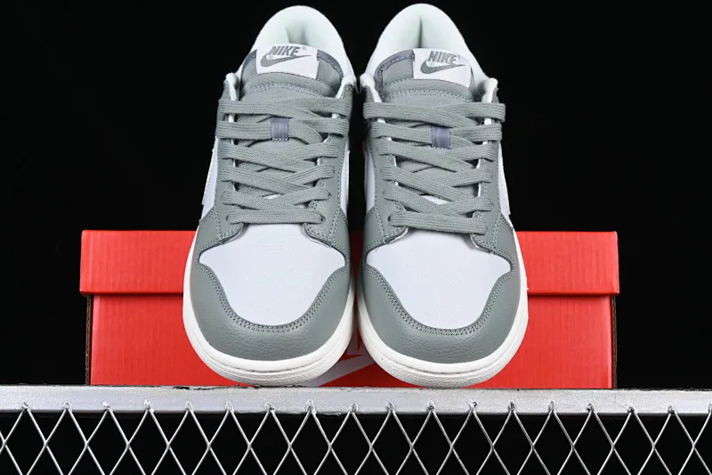 All categories Nk SB Dunk series Nk SB Dunk Low low-top sneakers Nk Dunk Low "Mica Green" mica green canvas SB low-top sports and leisure sneakers DV7212-300